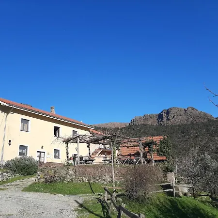 Agriturismo Grilla Farm stay